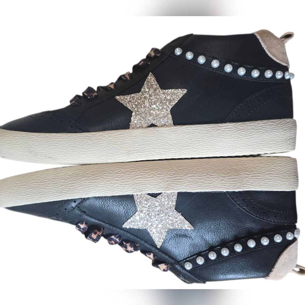 NWOB Mi.Mi Daisy Black Gold Star Sneakers Size 6 - Picture 5 of 9